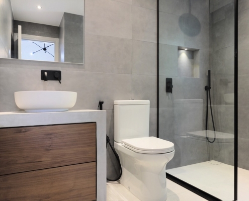 Bathroom Renovation & Fitout (Dubai)