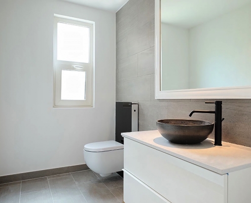 Bathroom Renovation & Fitout (Dubai)