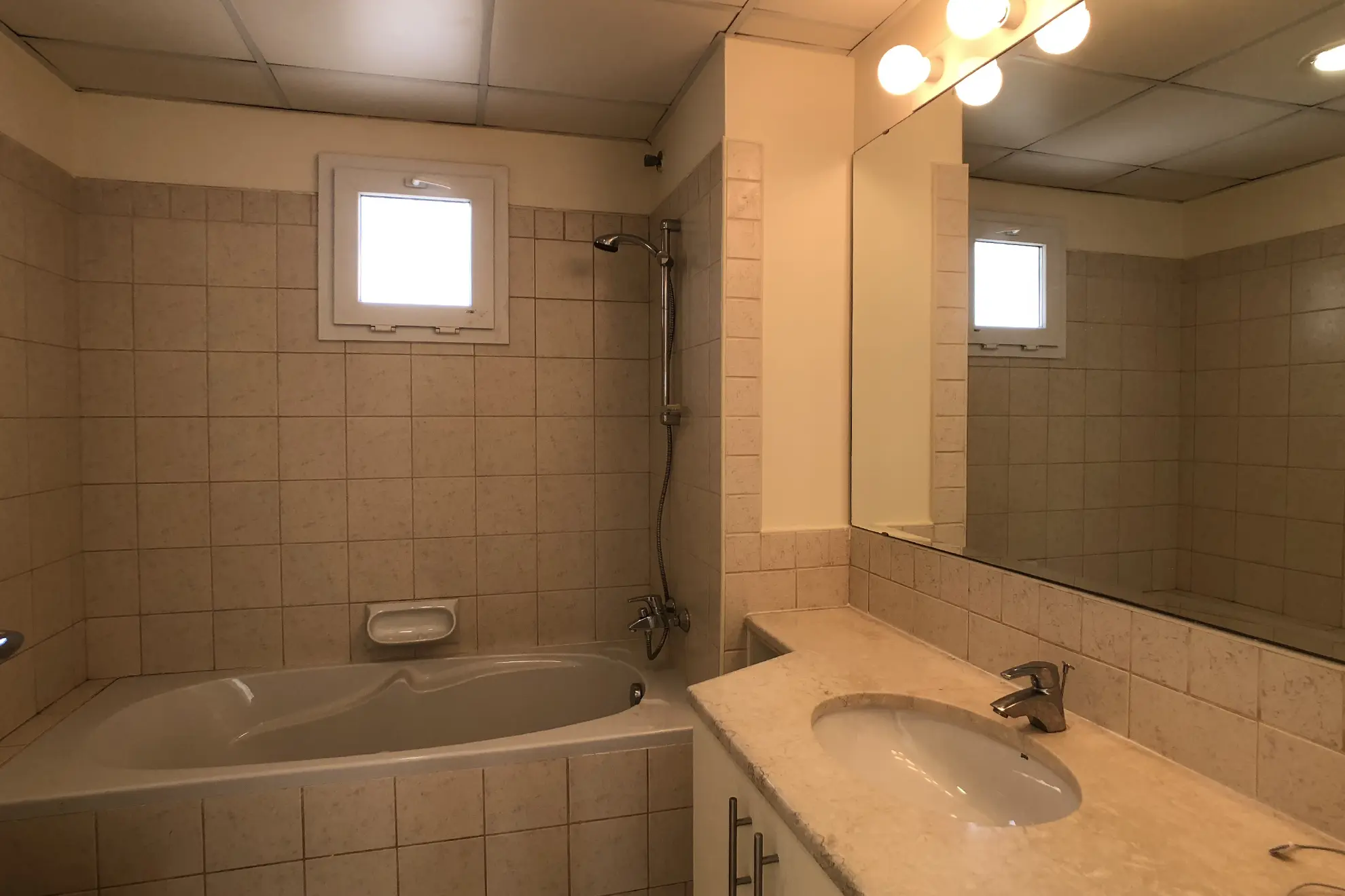 Meadows Original Ensuite 2