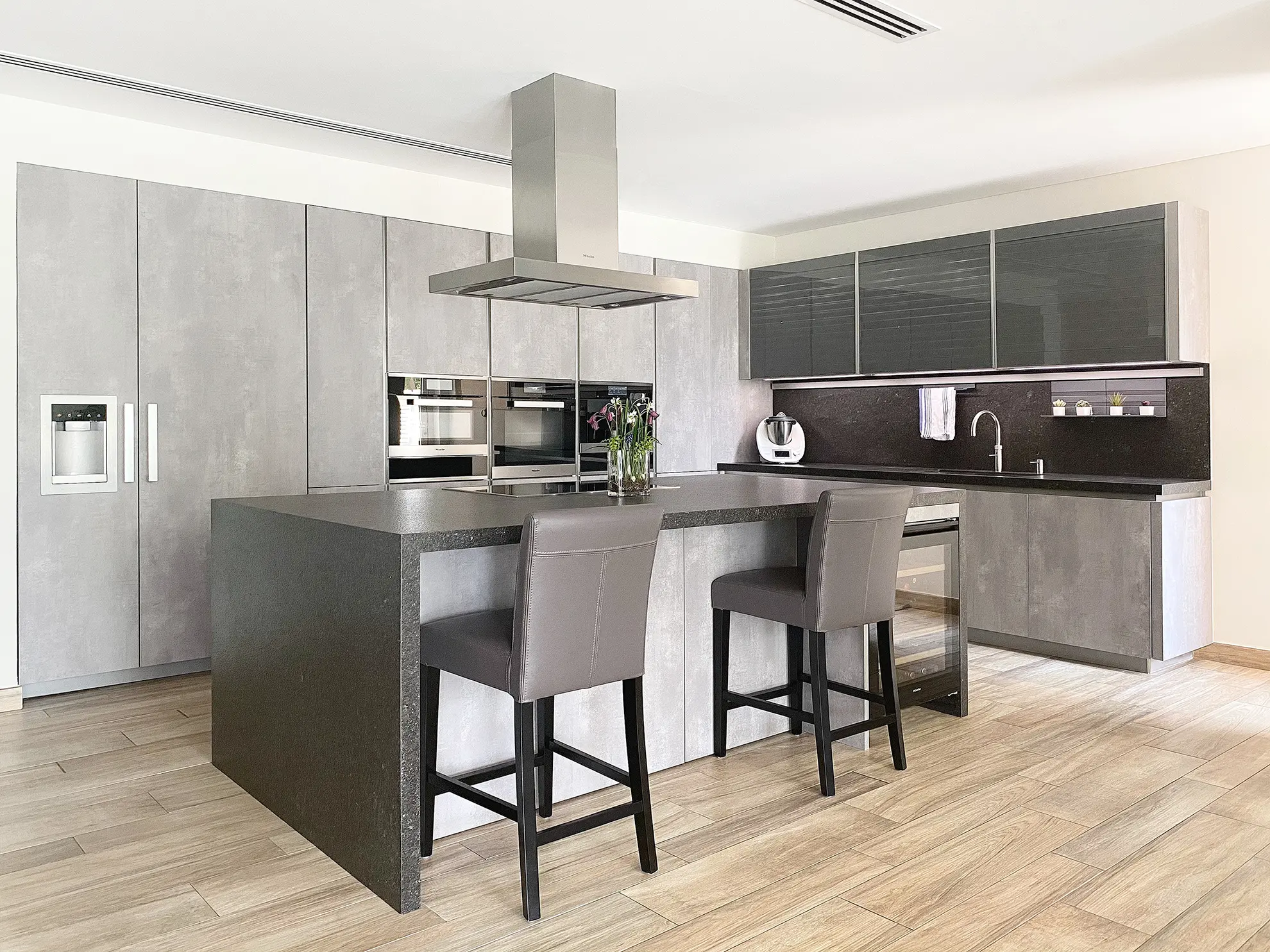 Upgraded Victory Heights Kitchen